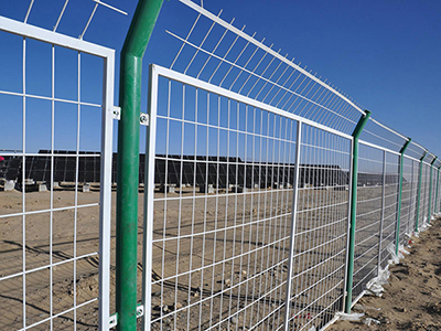 高速公路护栏网-大连鑫盛源丝网制品有限公司图片4