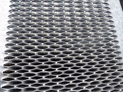 鳄鱼嘴冲孔网-大连鑫盛源丝网制品有限公司图片2